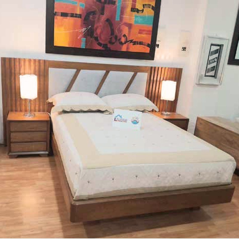 Cama New Venecia Tapizada