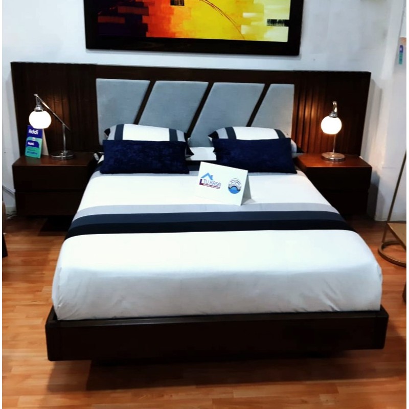 Cama New Venecia Tapizada